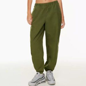 Aritzia TNA Deploy Parachute Pant